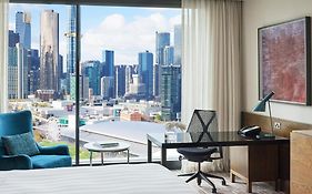 Hilton Melbourne South Wharf 5*